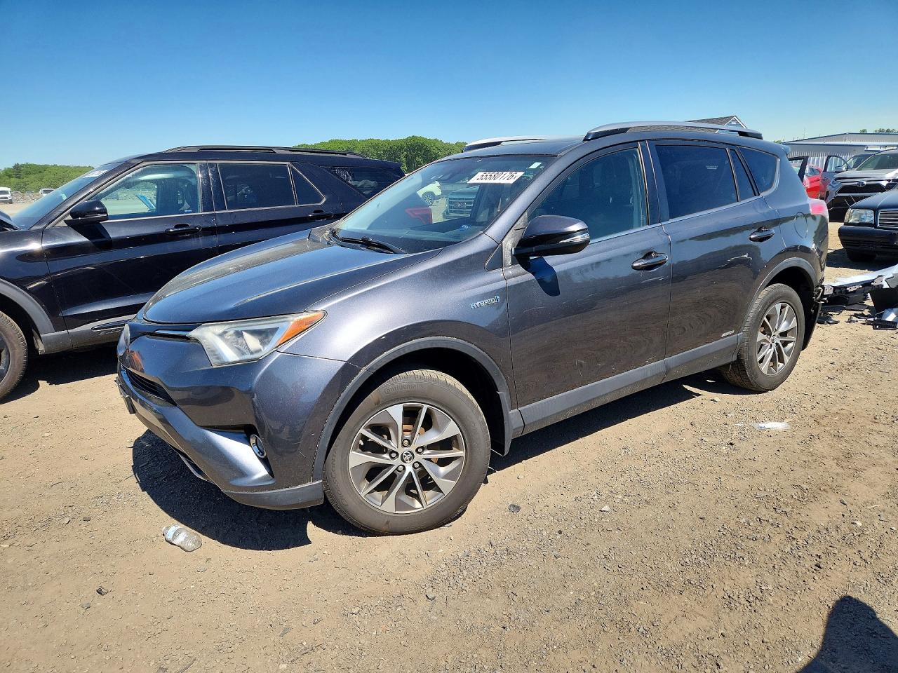 Salvage Toyota RAV4 Image