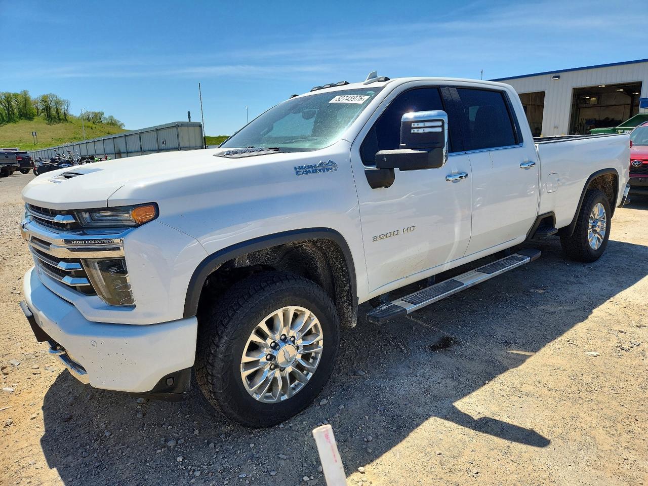 Salvage Chevrolet Silverado Image