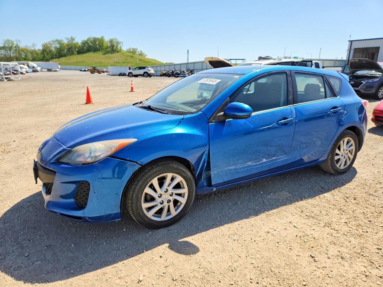 Salvage Mazda 3 Image