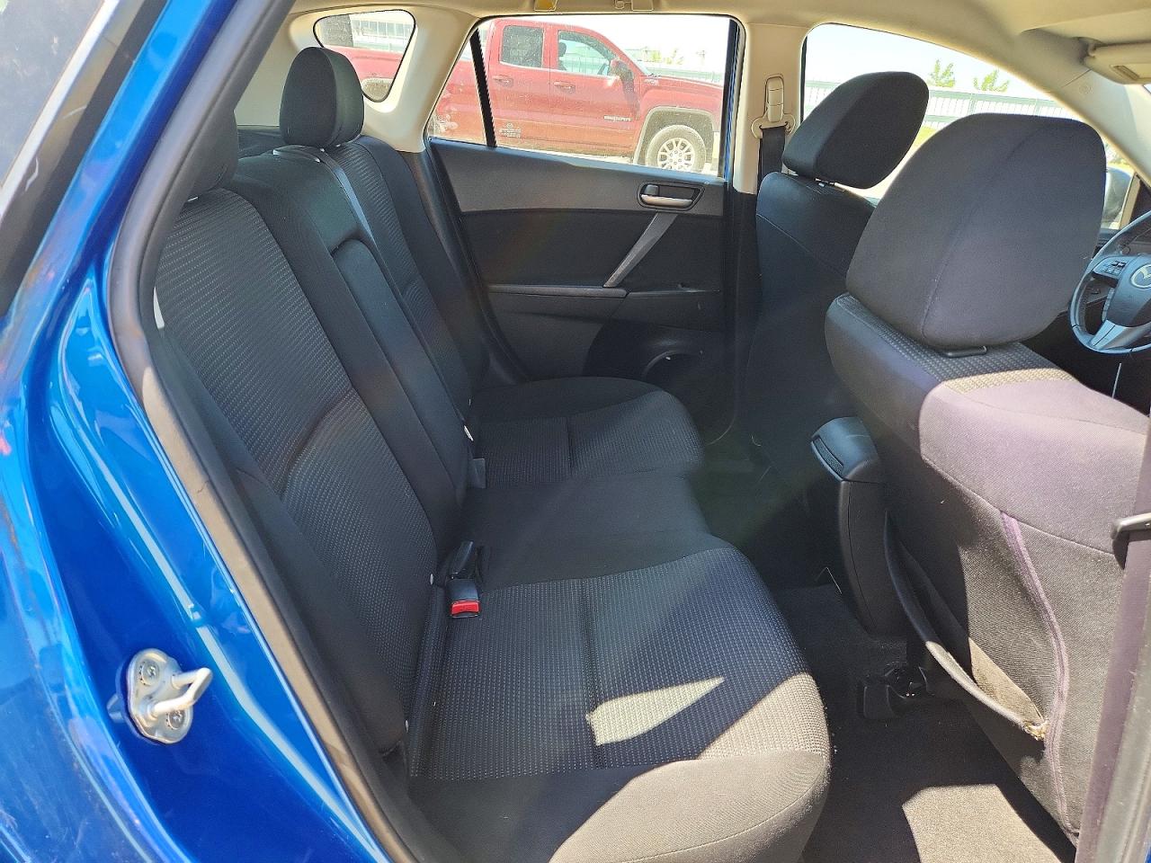 Mazda 3 I