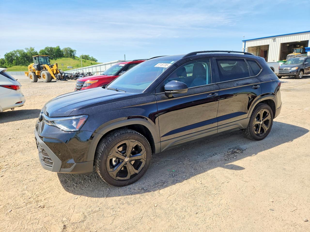 Salvage Volkswagen Taos Image