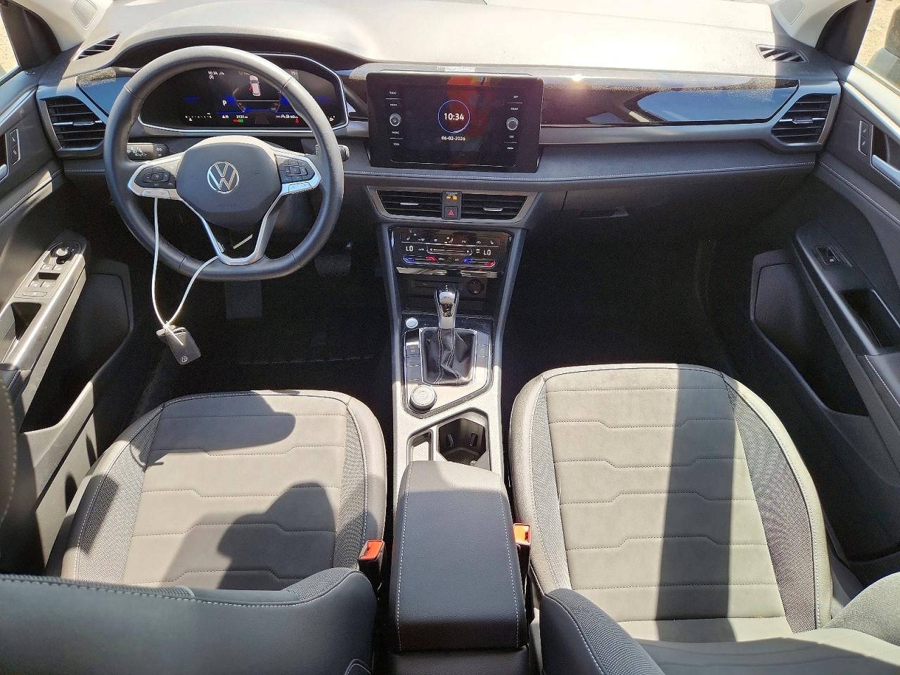 Volkswagen Taos Se Black