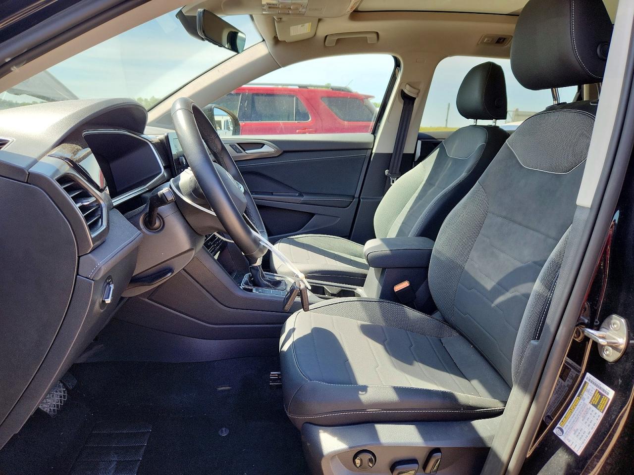 Volkswagen Taos Se Black