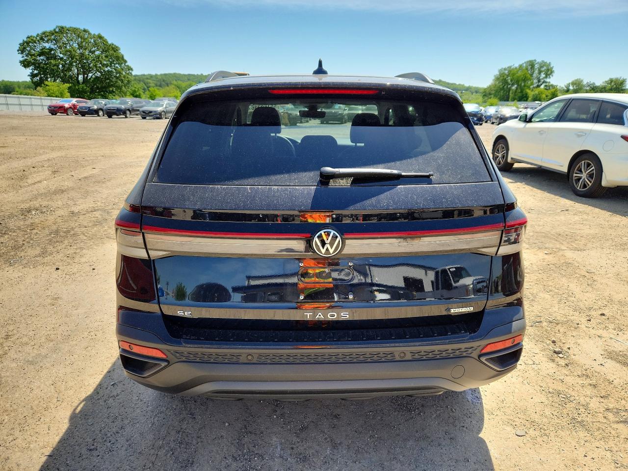 Volkswagen Taos Se Black