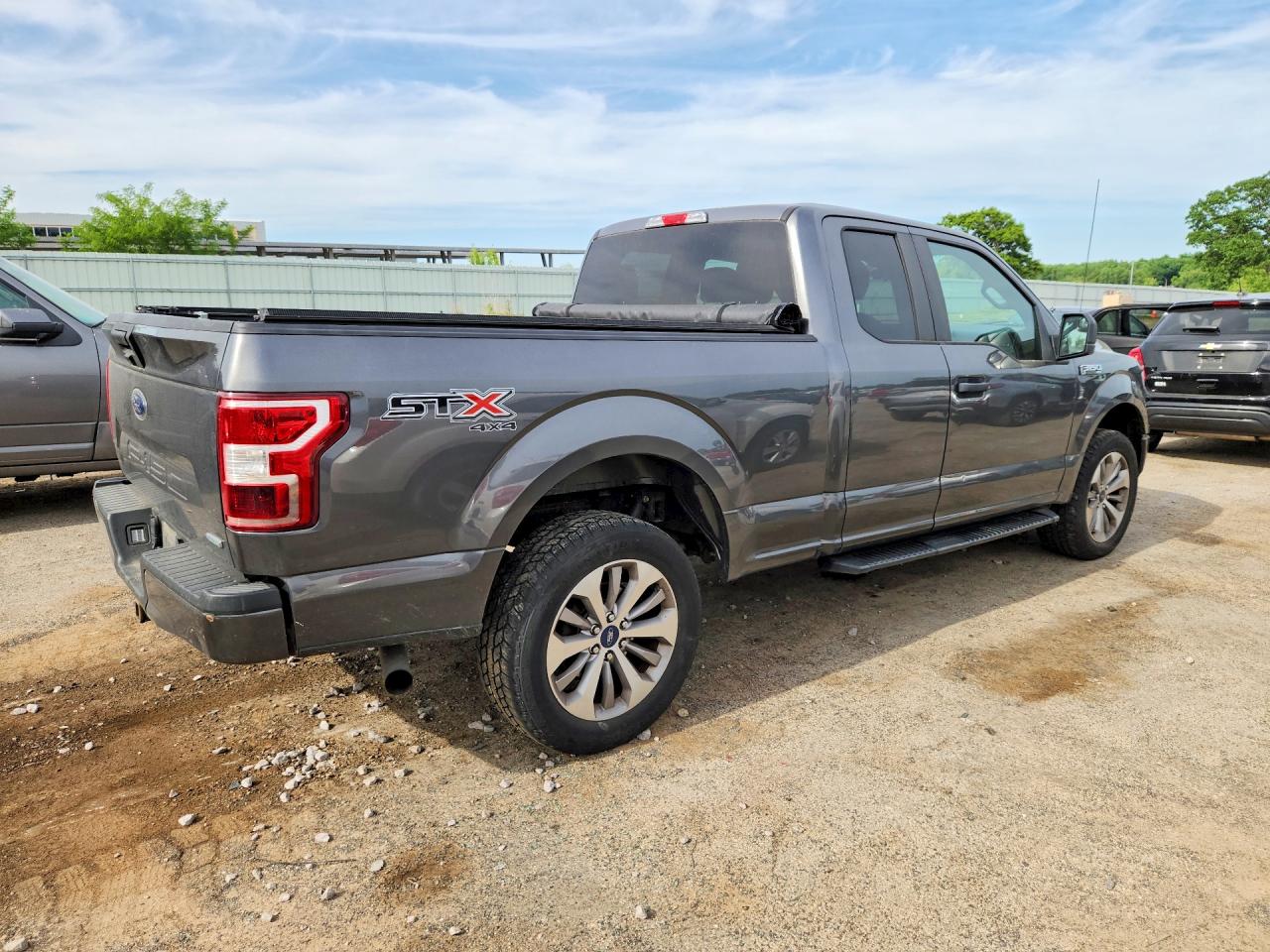 Ford F-150 Super Cab