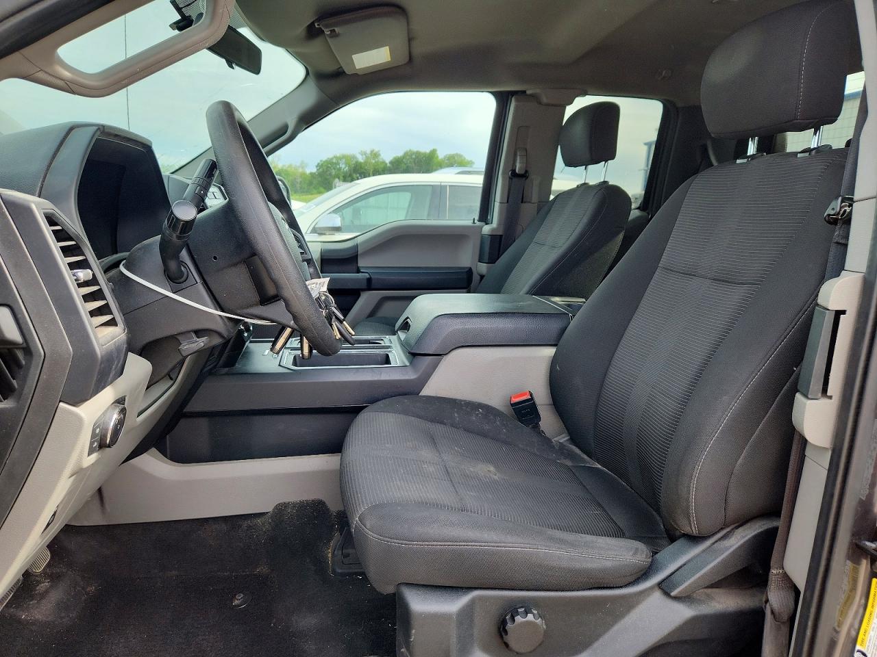 Ford F-150 Super Cab