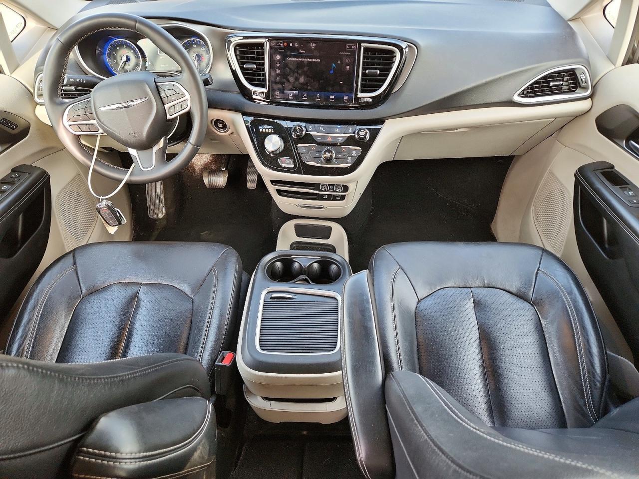 Chrysler Pacifica Touring L