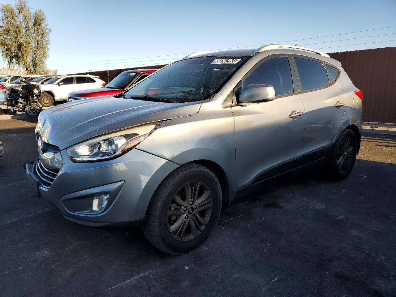 Salvage Hyundai TUCSON Image