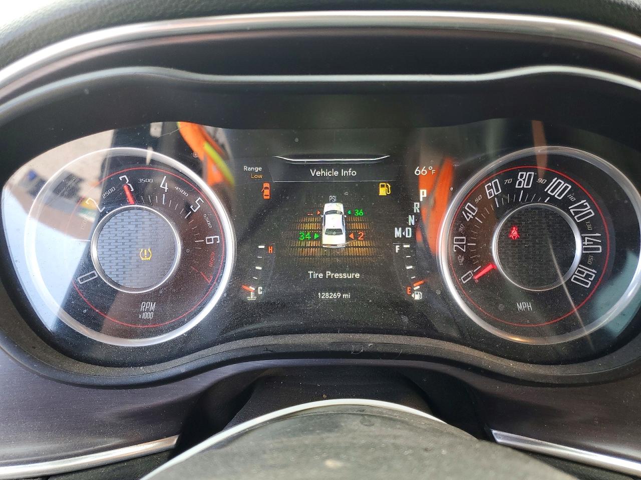 Dodge Challenger Sxt