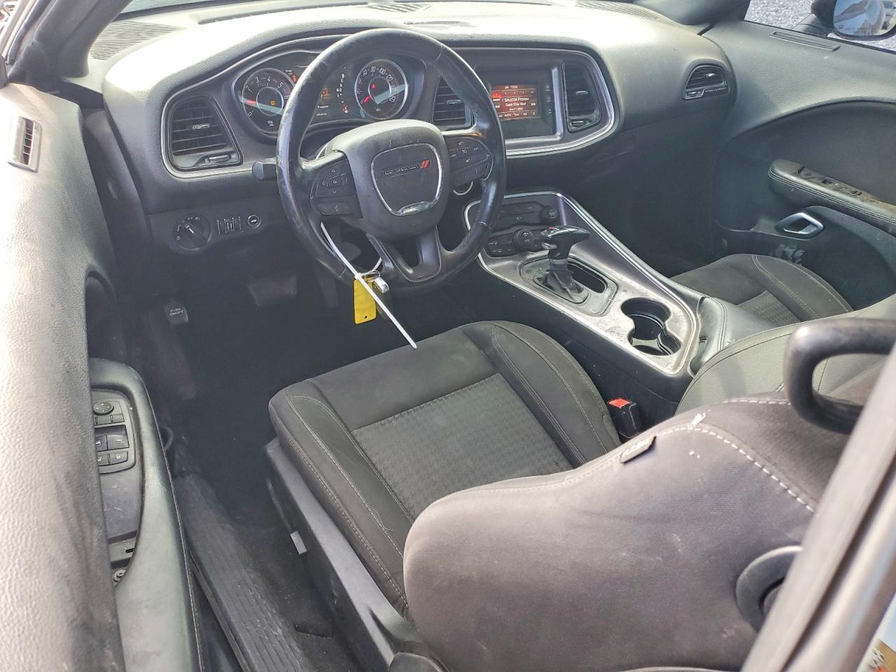 Dodge Challenger Sxt