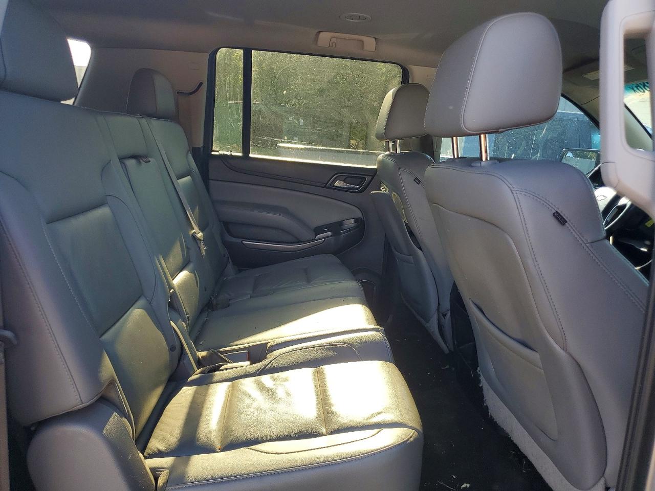 Chevrolet Suburban C1500 Lt