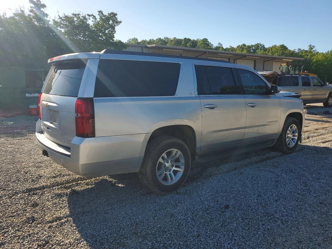 Chevrolet Suburban C1500 Lt