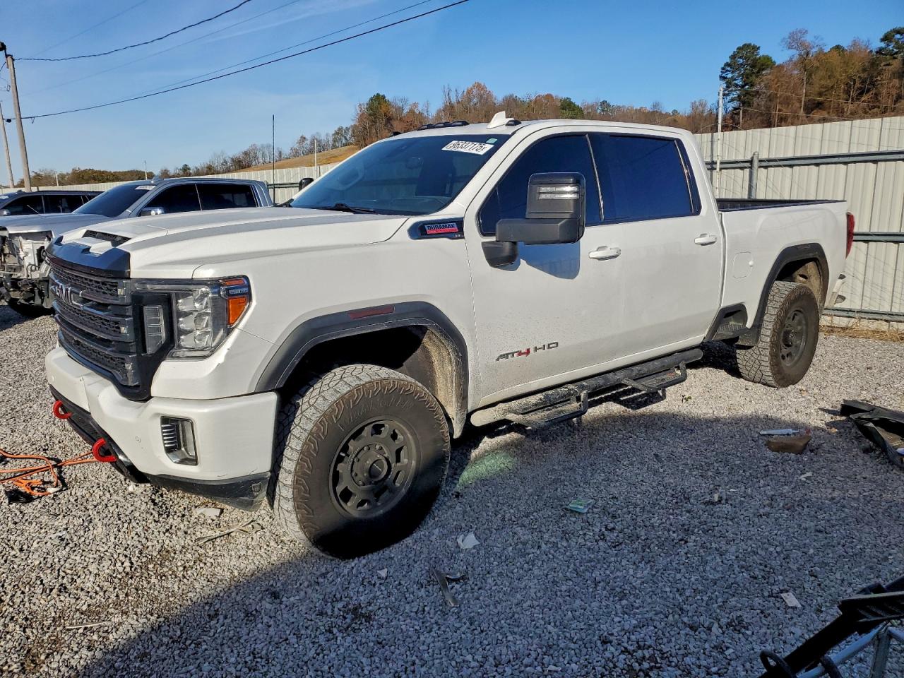 Salvage GMC Sierra Image