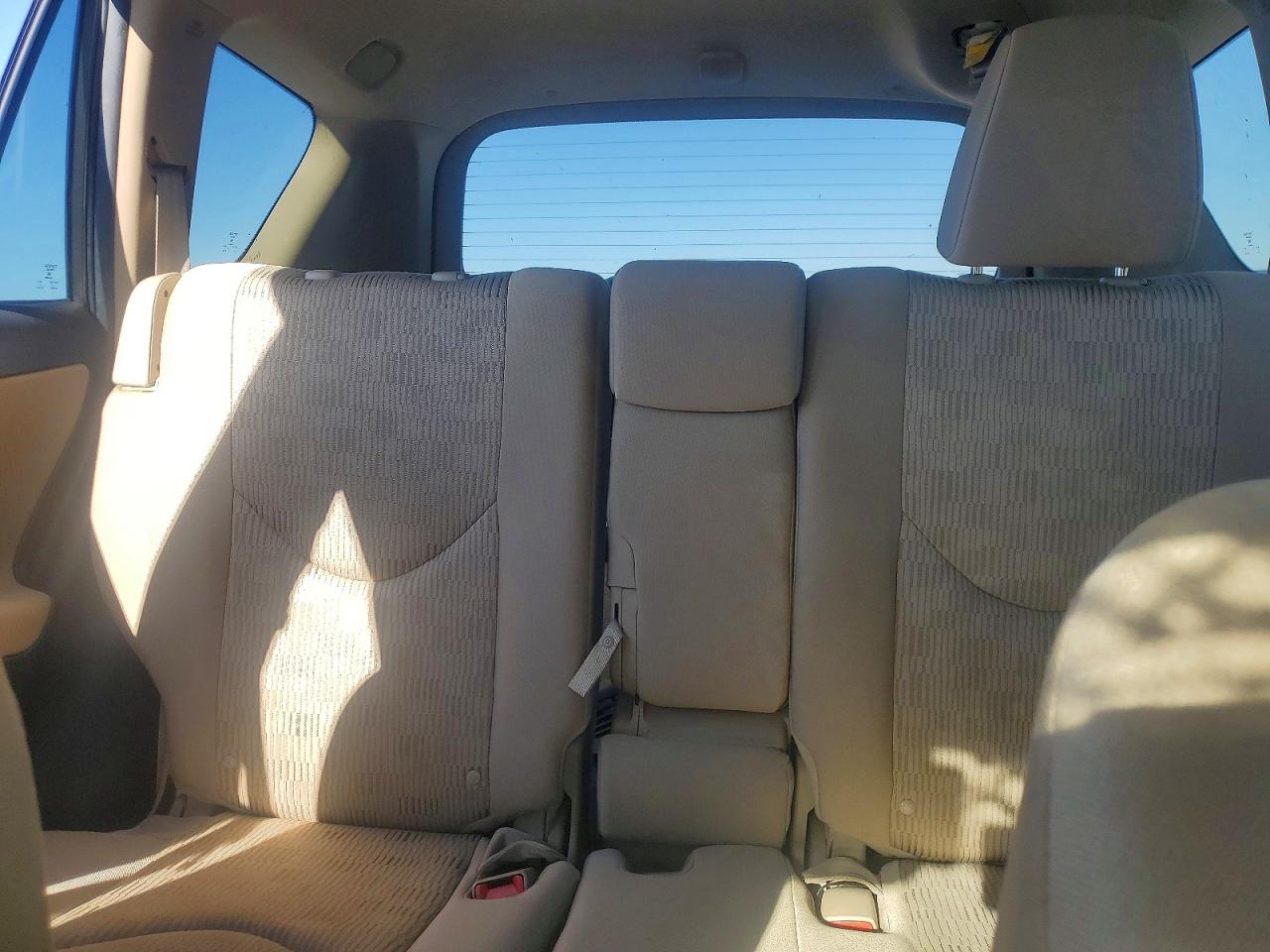 Toyota RAV4 Base