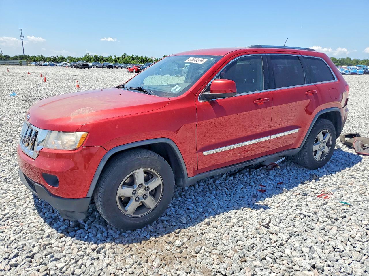 Salvage Jeep Cherokee Image