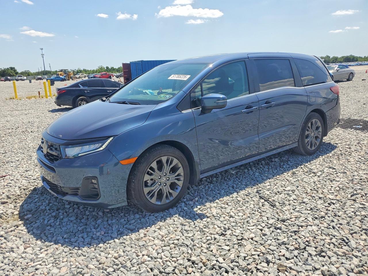 Salvage Honda Odyssey Image