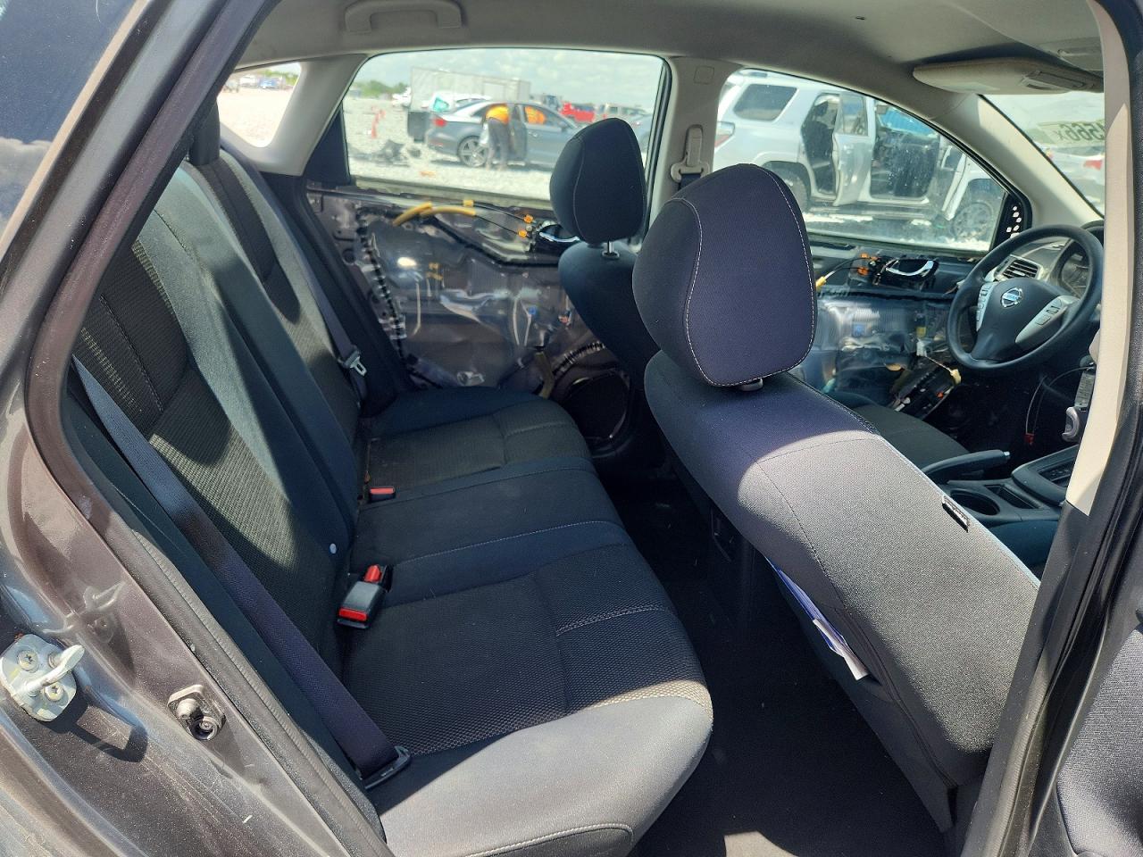 Nissan Sentra S