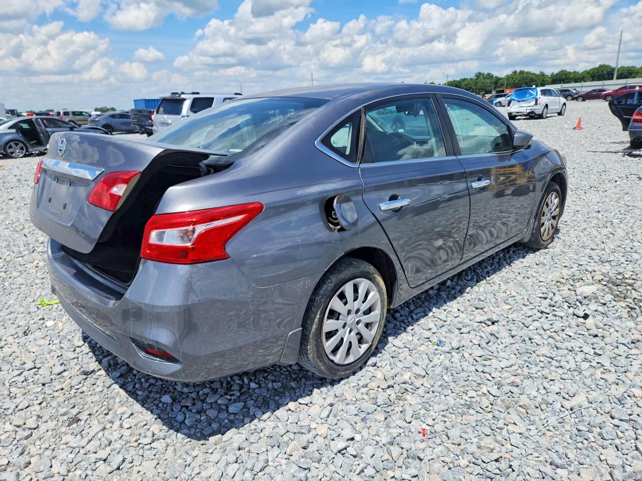 Nissan Sentra S