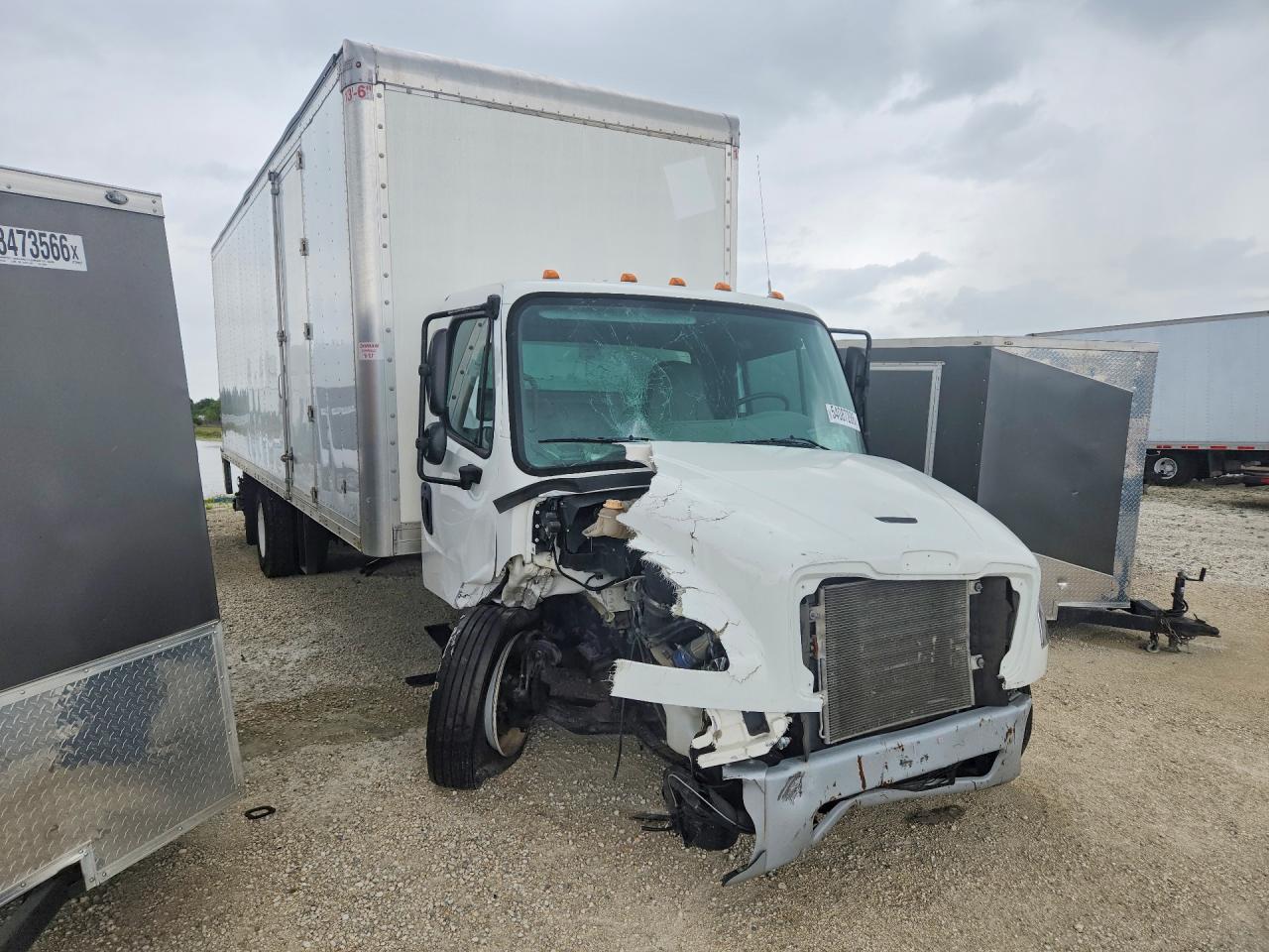 Freightliner M2