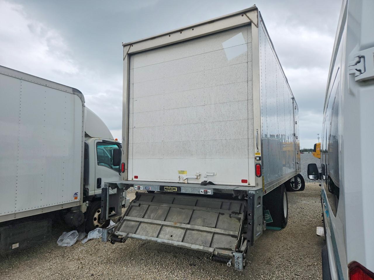 Freightliner M2