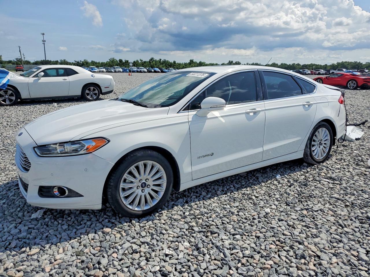 Salvage Ford Fusion Image