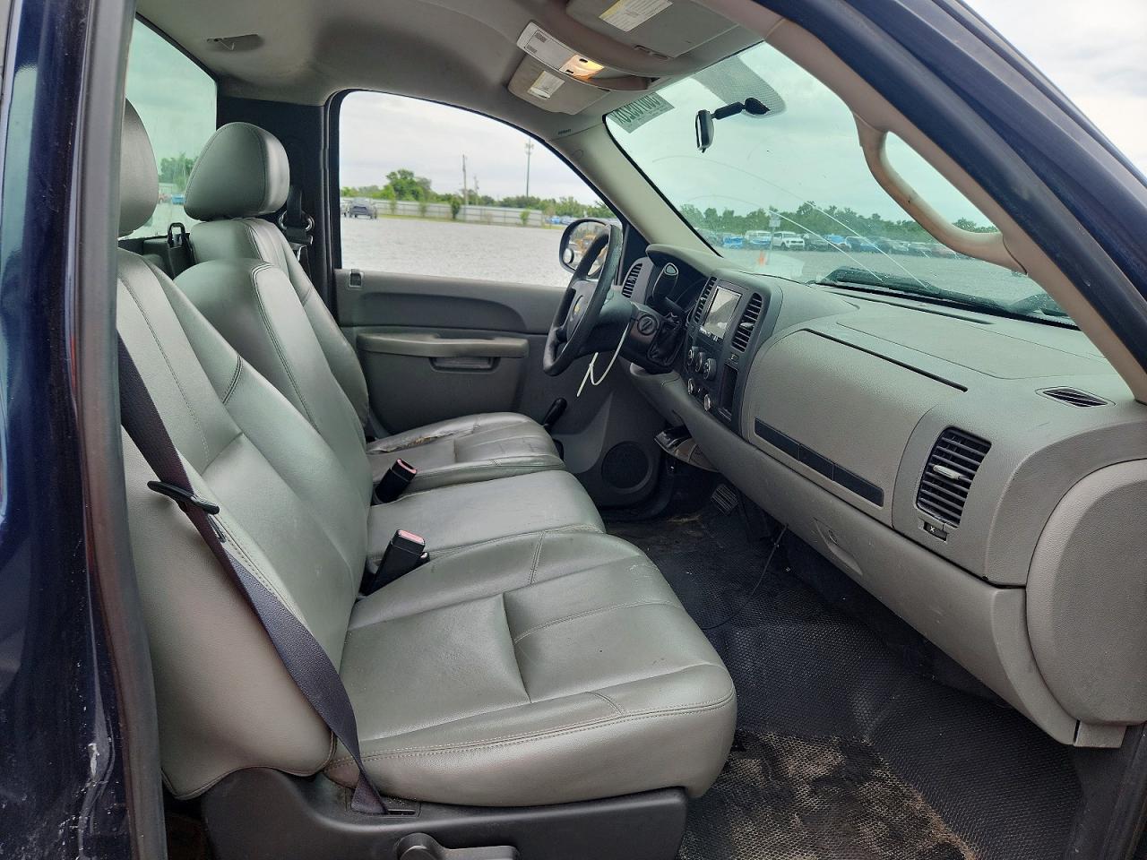 Chevrolet Silverado C1500
