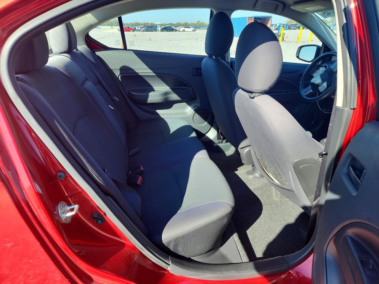 Mitsubishi Mirage G4 Es