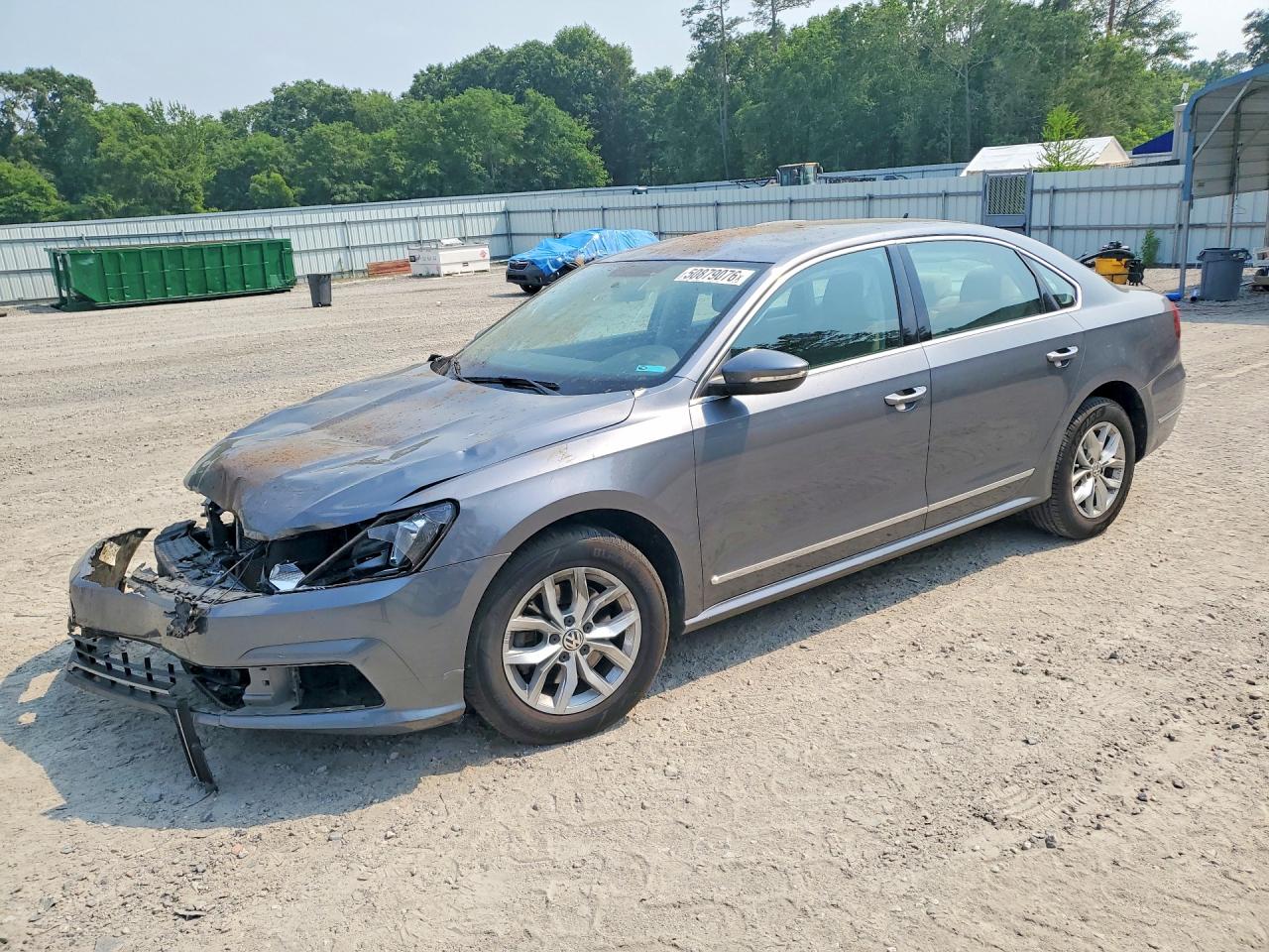 Salvage Volkswagen Passat Image
