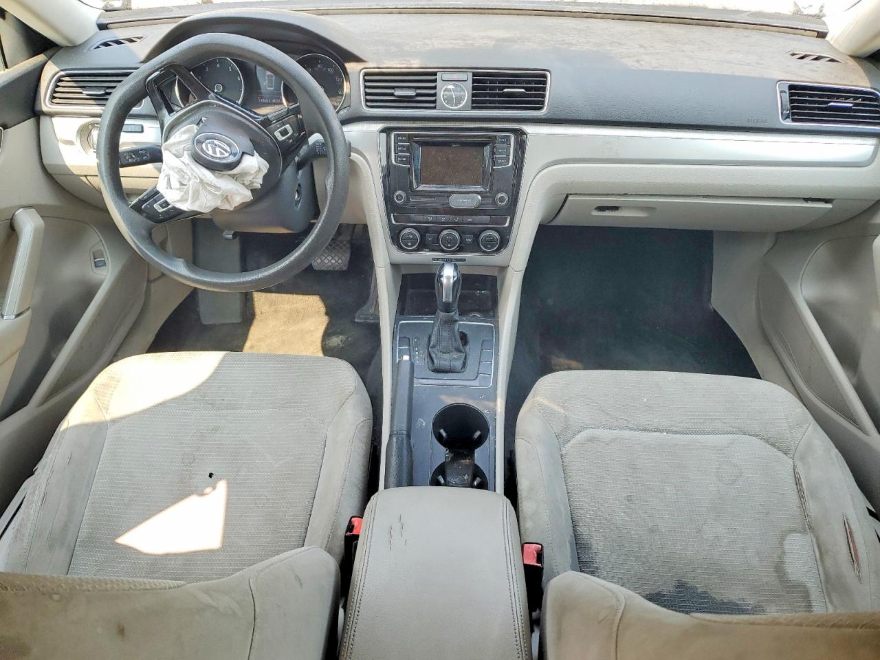 Volkswagen Passat S