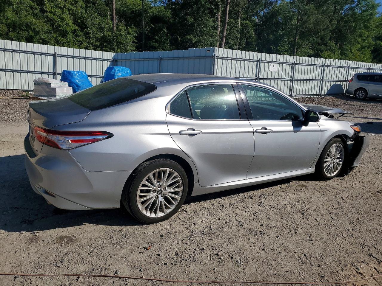 Toyota Camry Xle