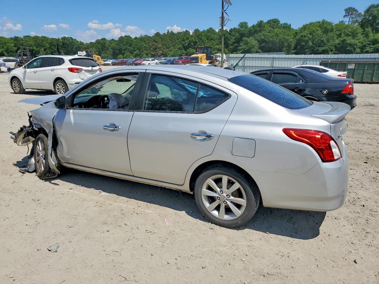 Nissan Versa 1.6 Sl