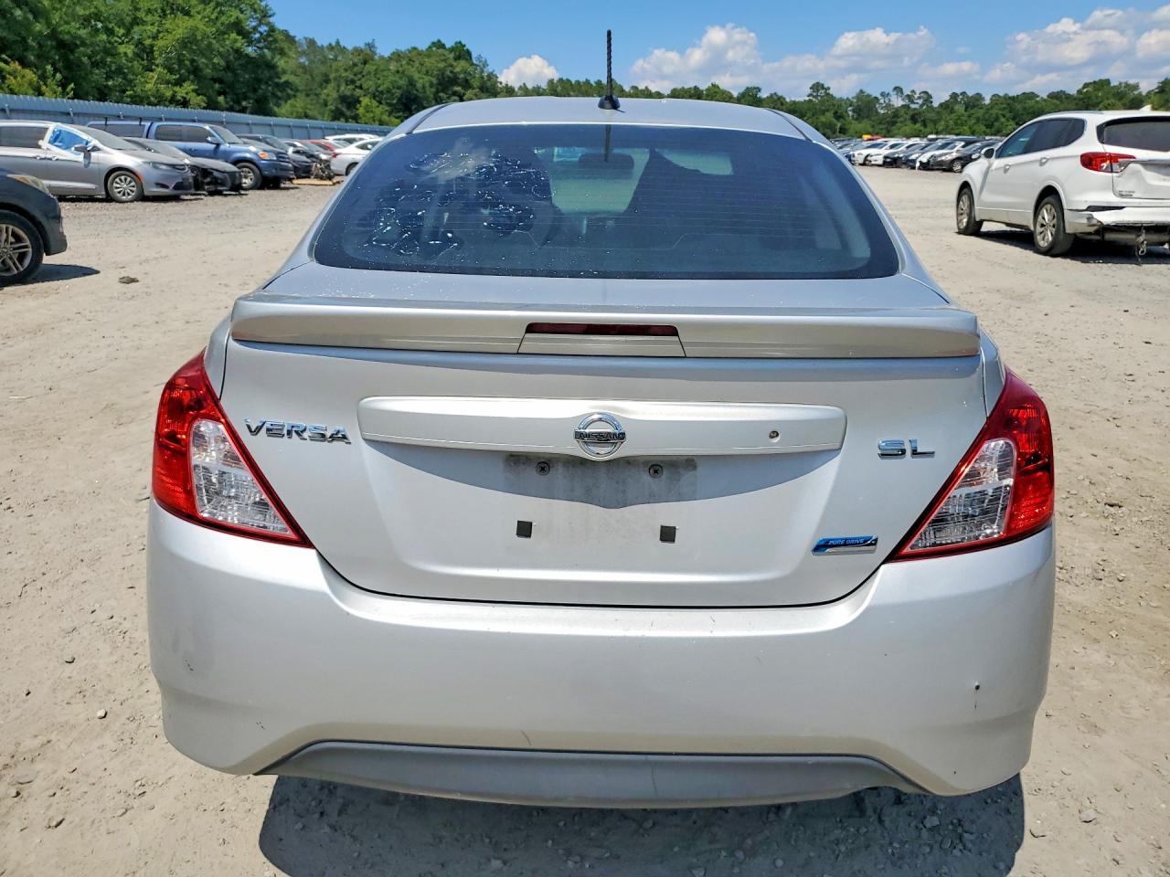 Nissan Versa 1.6 Sl