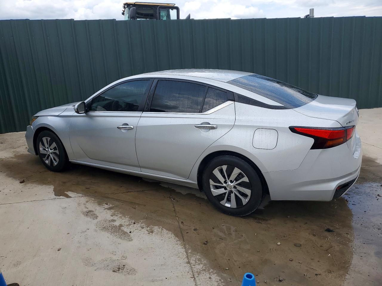 Nissan Altima S