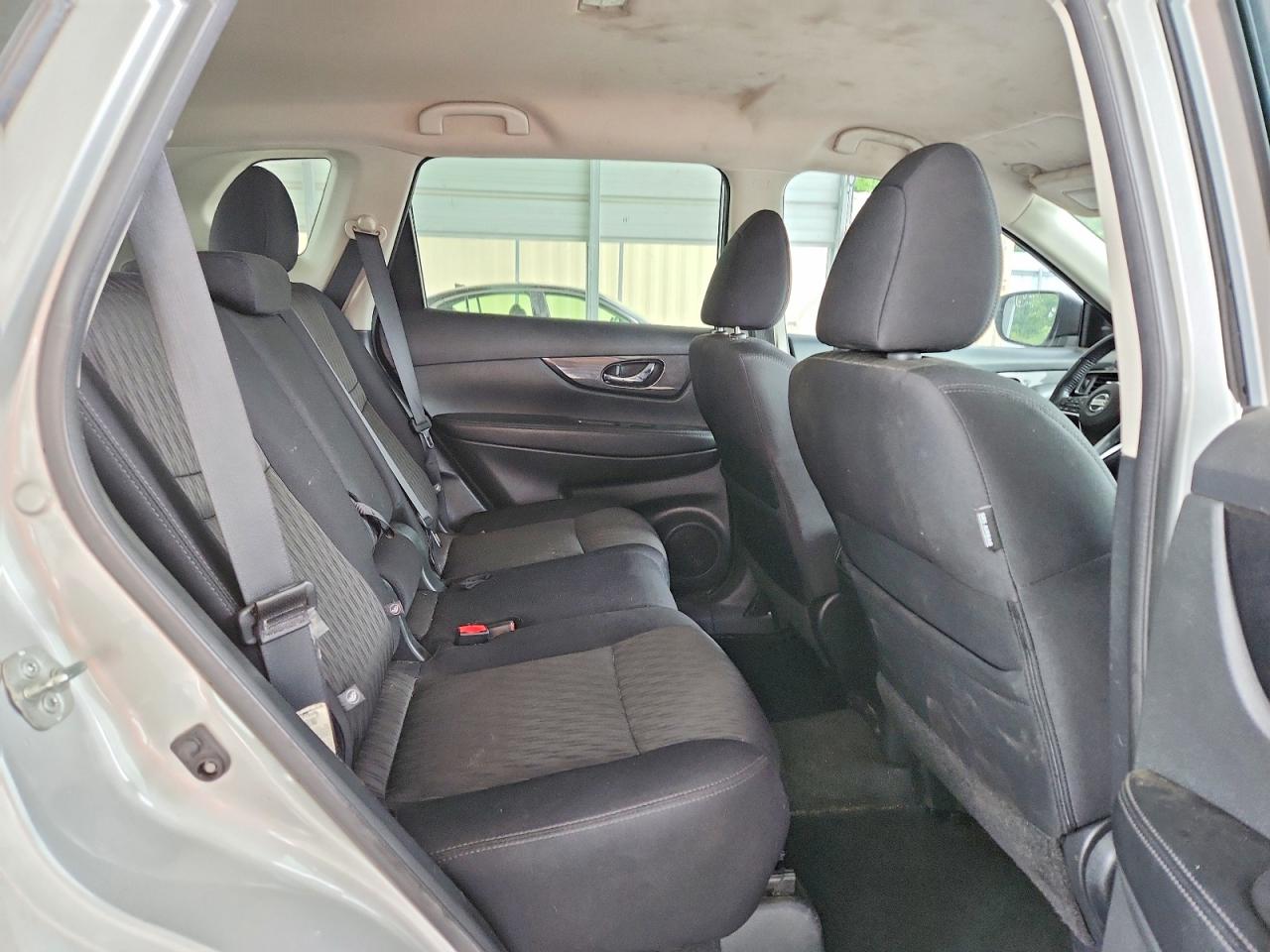 Nissan Rogue Sv