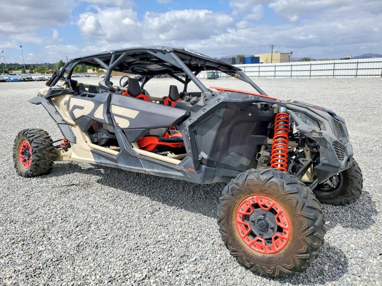 Salvage Can-Am Maverick X3 Image