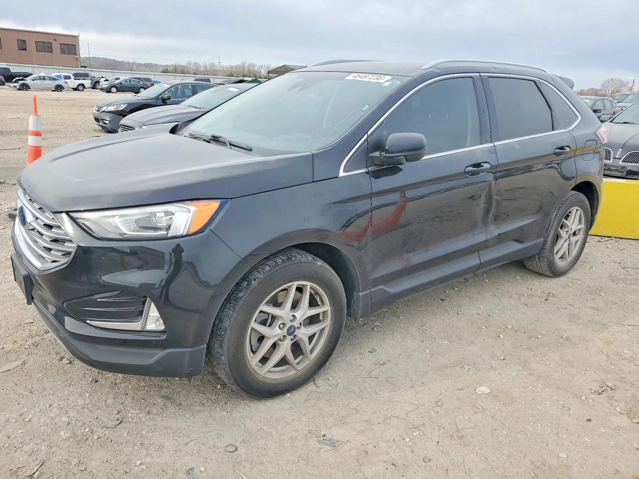 Salvage Ford Edge Image