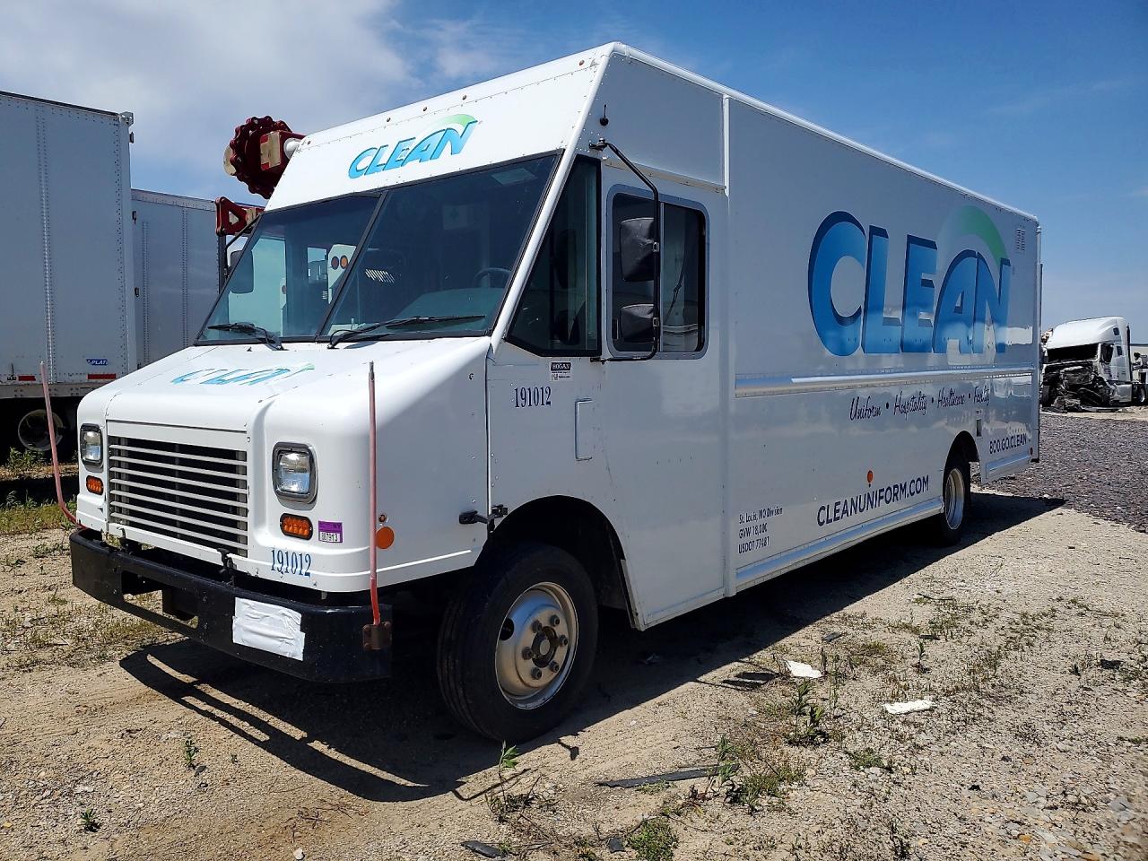 Salvage Freightliner Mt45 Chassis Image