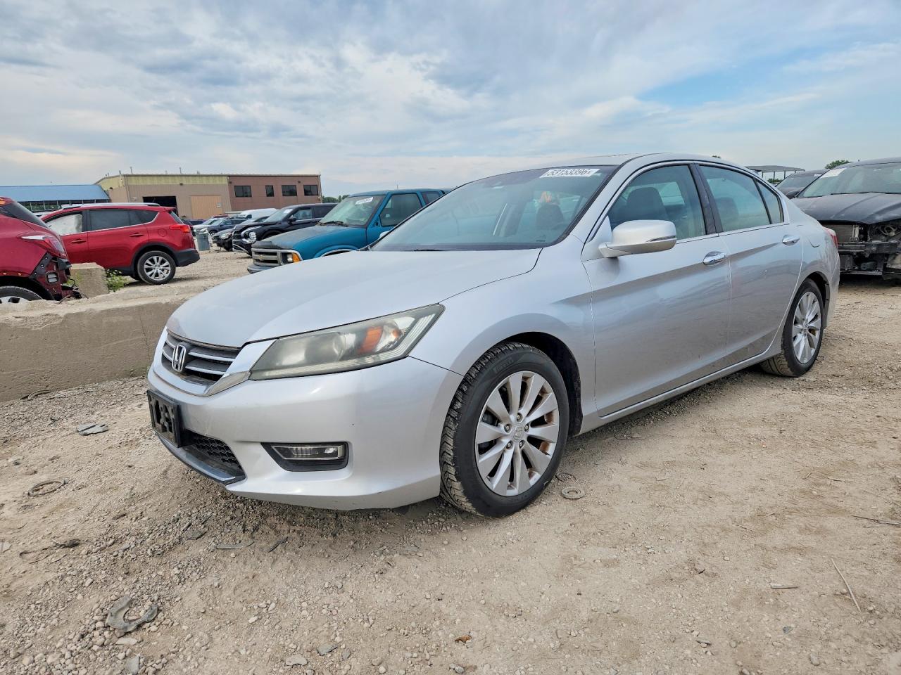 Salvage Honda Accord Image