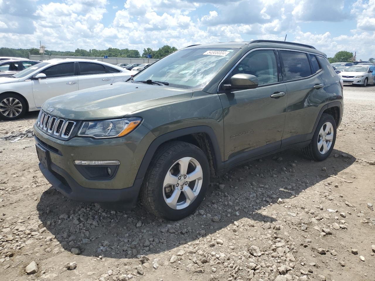 Salvage Jeep Compass Image