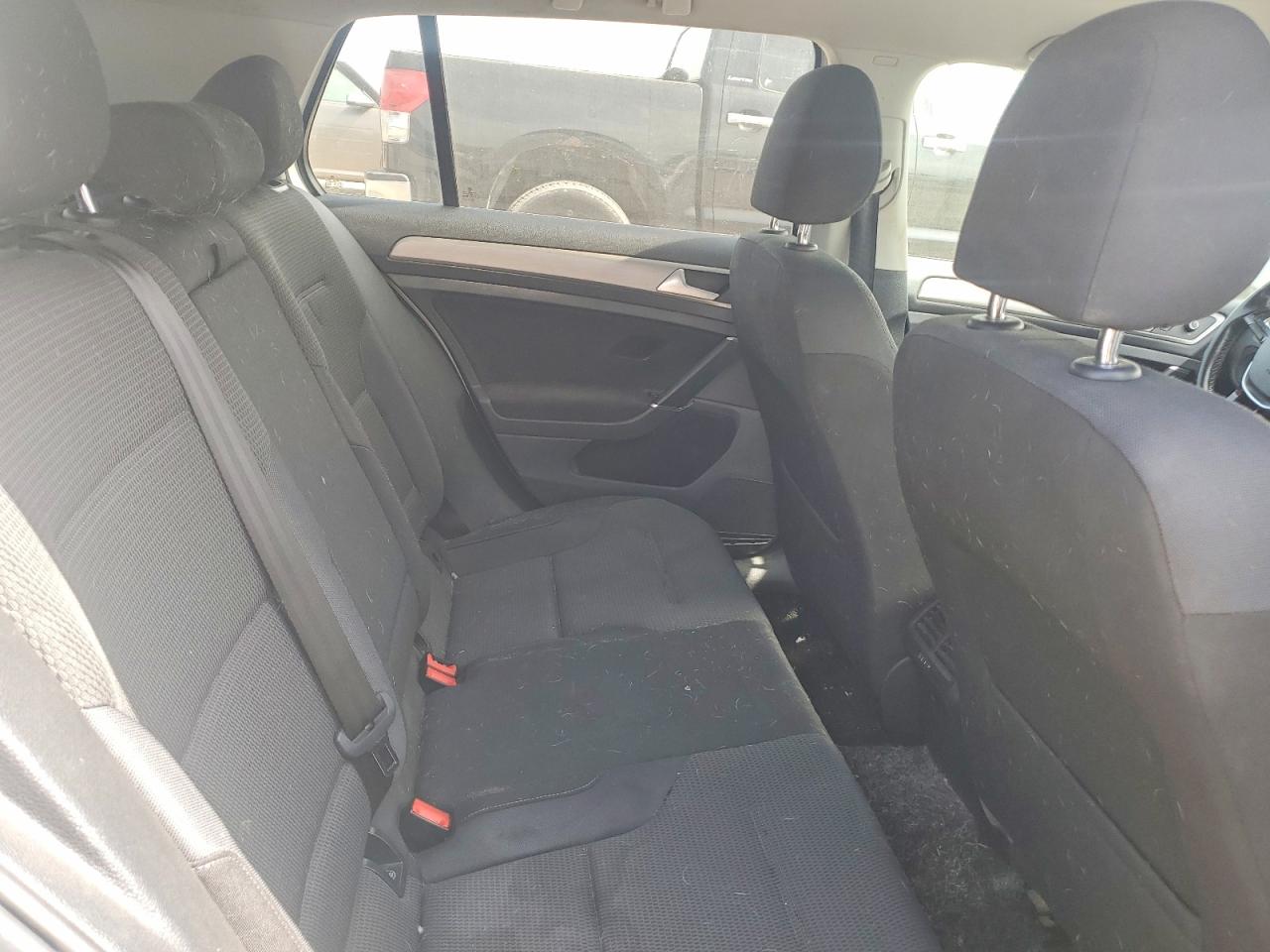 Volkswagen Golf S