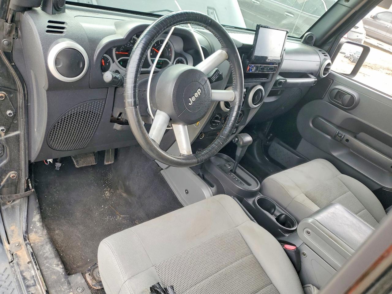 Jeep Wrangler Sahara
