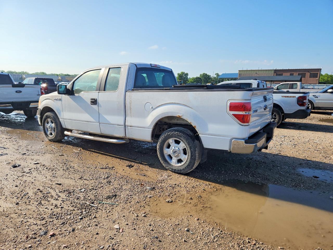 Ford F-150 Super Cab