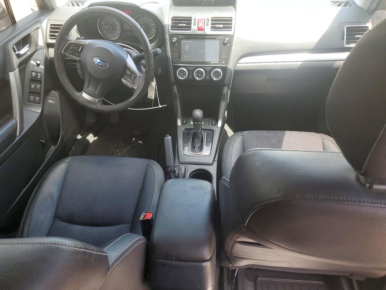 Subaru Forester Premium + Mr