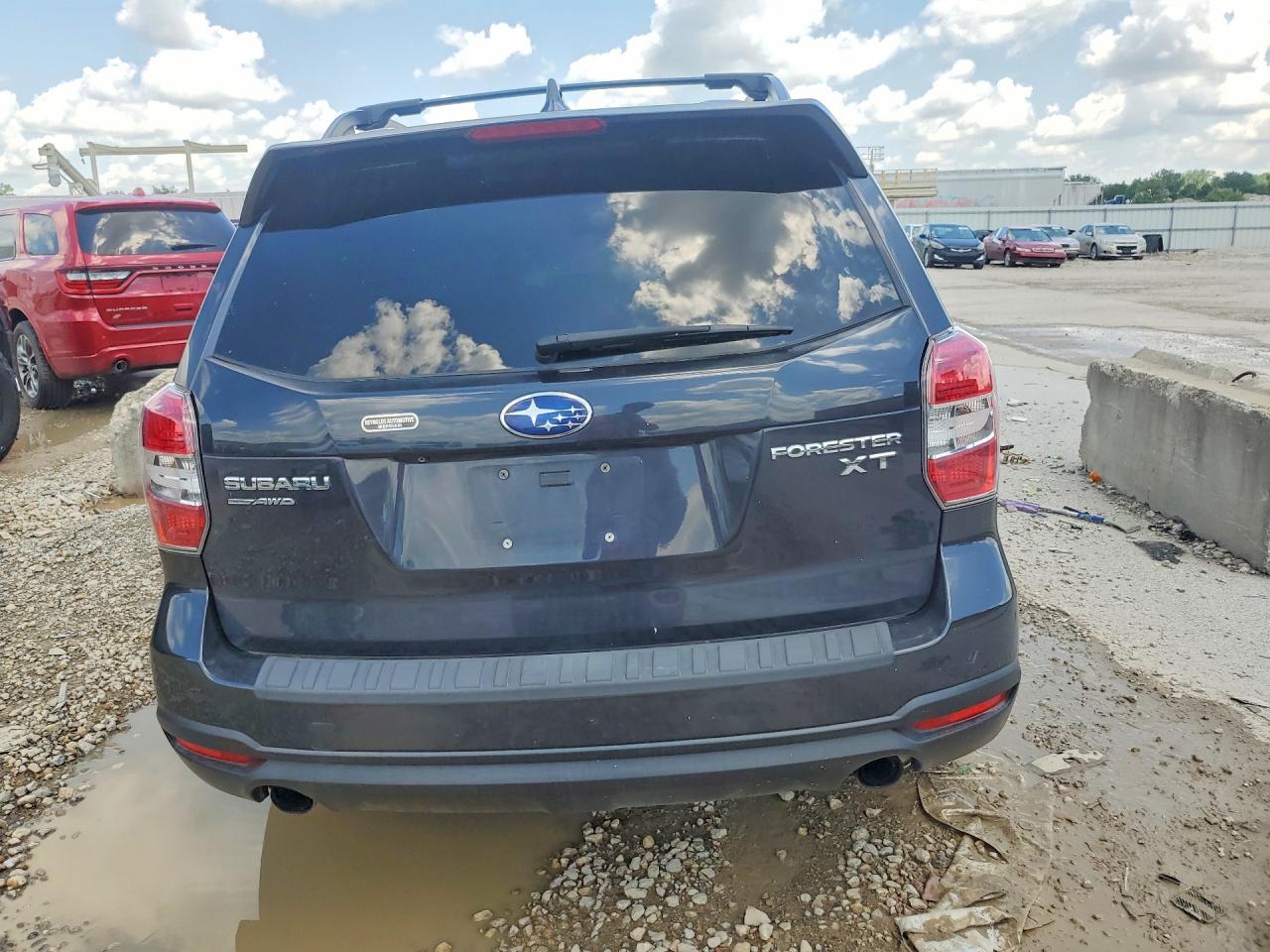 Subaru Forester Premium + Mr
