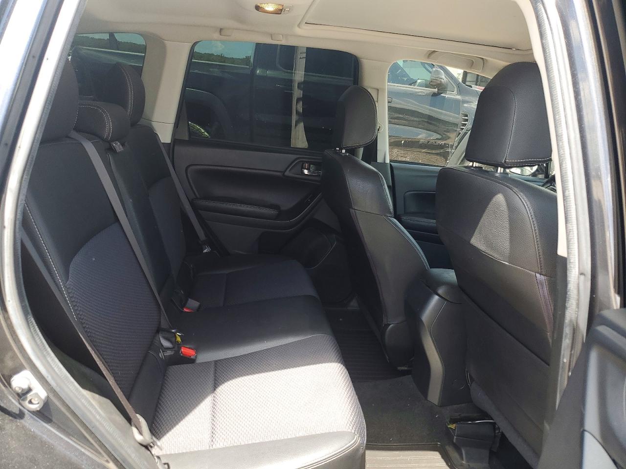 Subaru Forester Premium + Mr