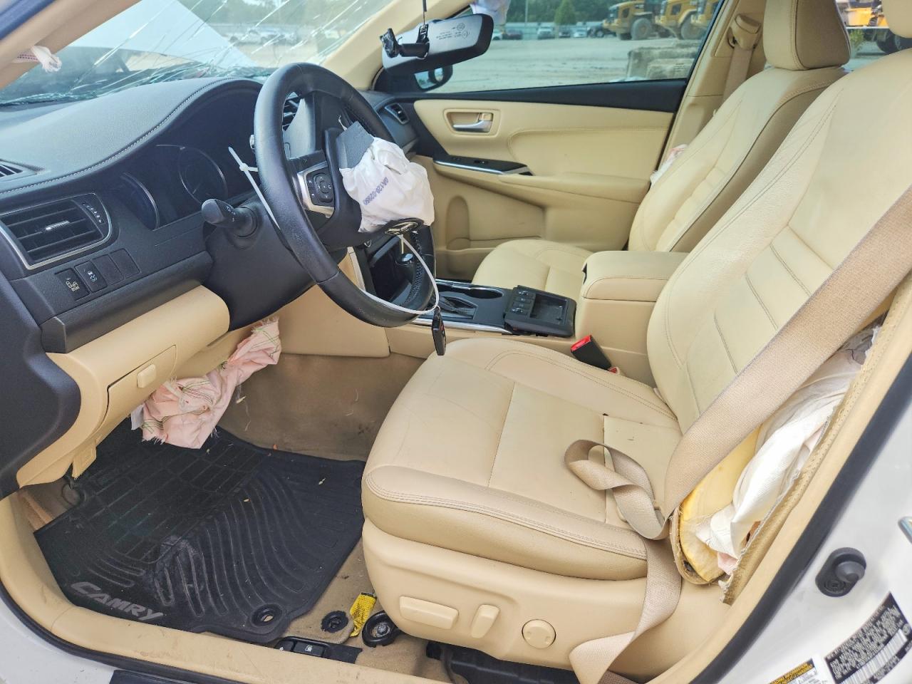 Toyota Camry Xle