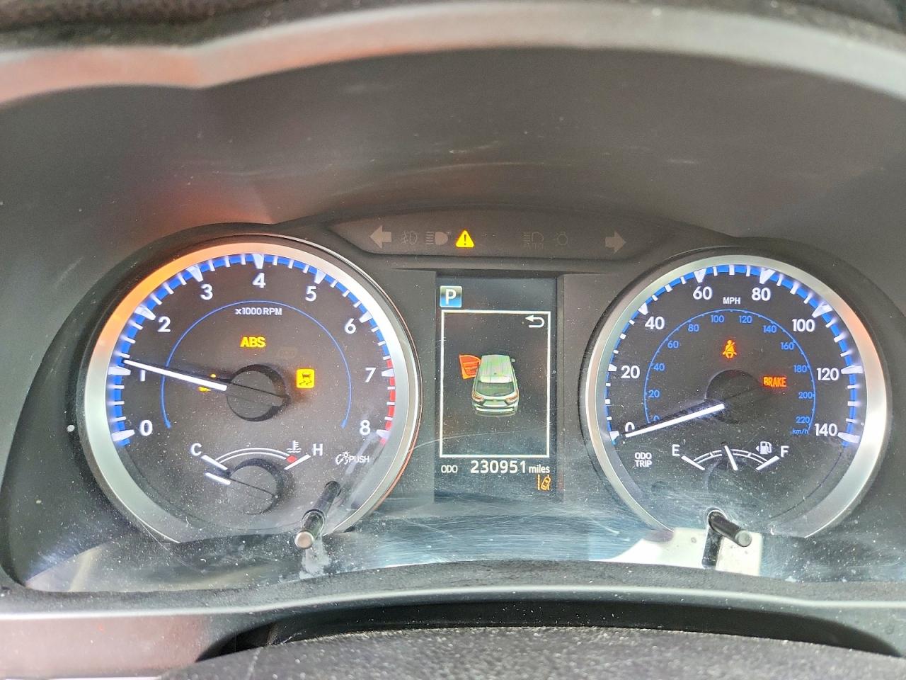 Toyota Highlander Le Plus