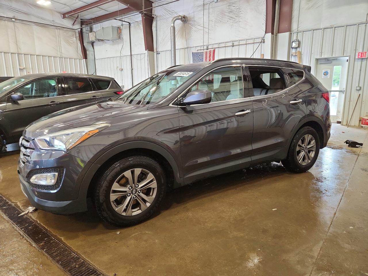 Salvage Hyundai SANTA FE Image