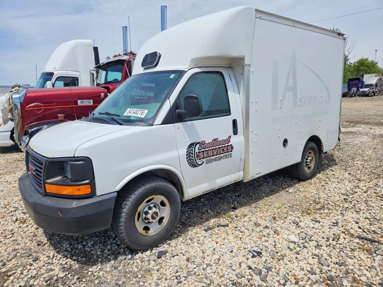 Salvage GMC Savana Image
