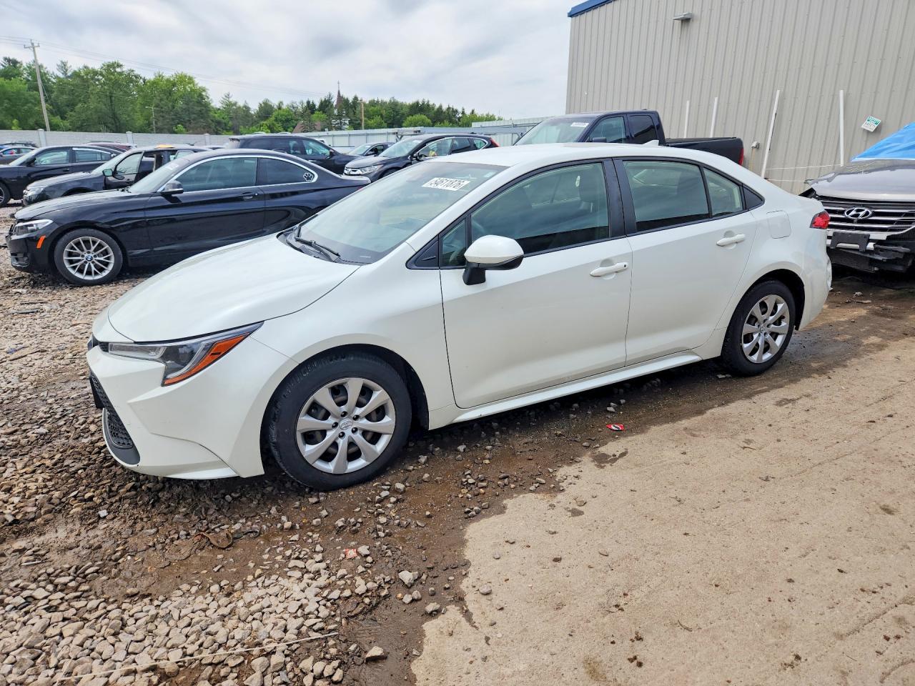 Salvage Toyota Corolla Image